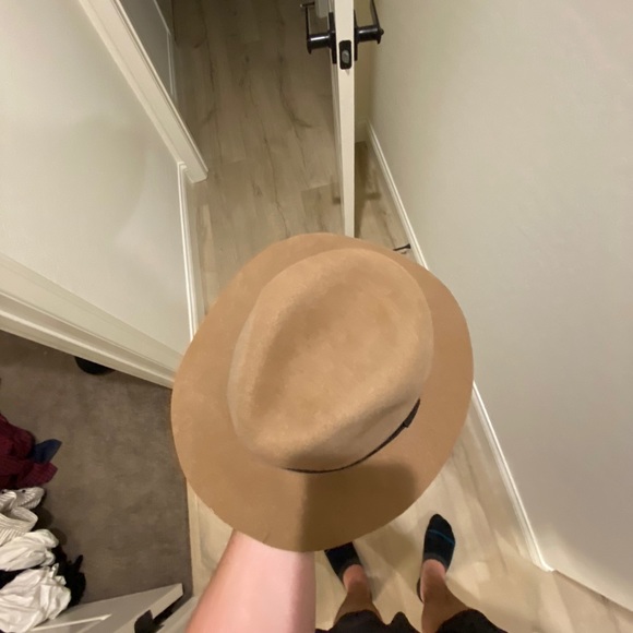 TOPMAN CAMEL HAT - Picture 3 of 6